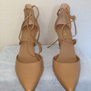 424 Fifth, pump, closed toe, strap ankle closure, beige, size 9